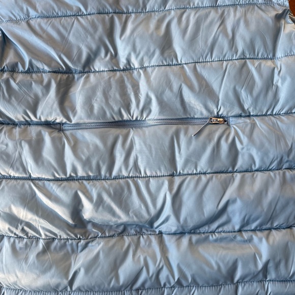 Athleta Aire Puffer Vest Size Small in Coastal Blue - Picture 12 of 16